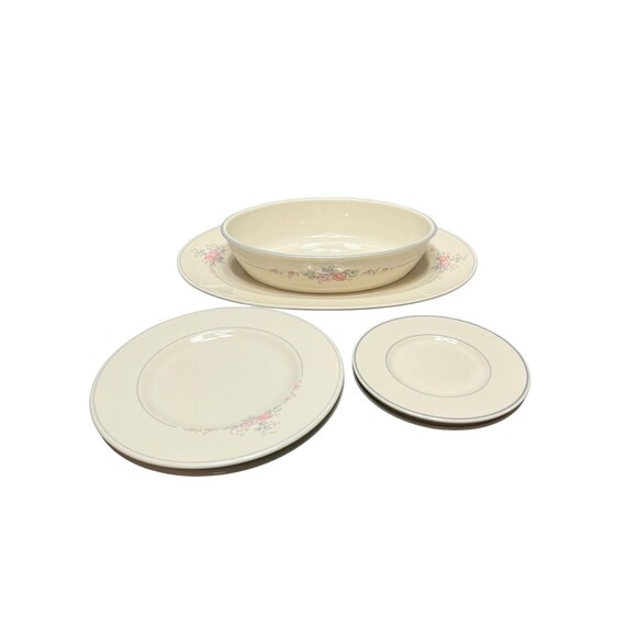 Pfaltzgraff Trausseua Dinnerware Set of 6